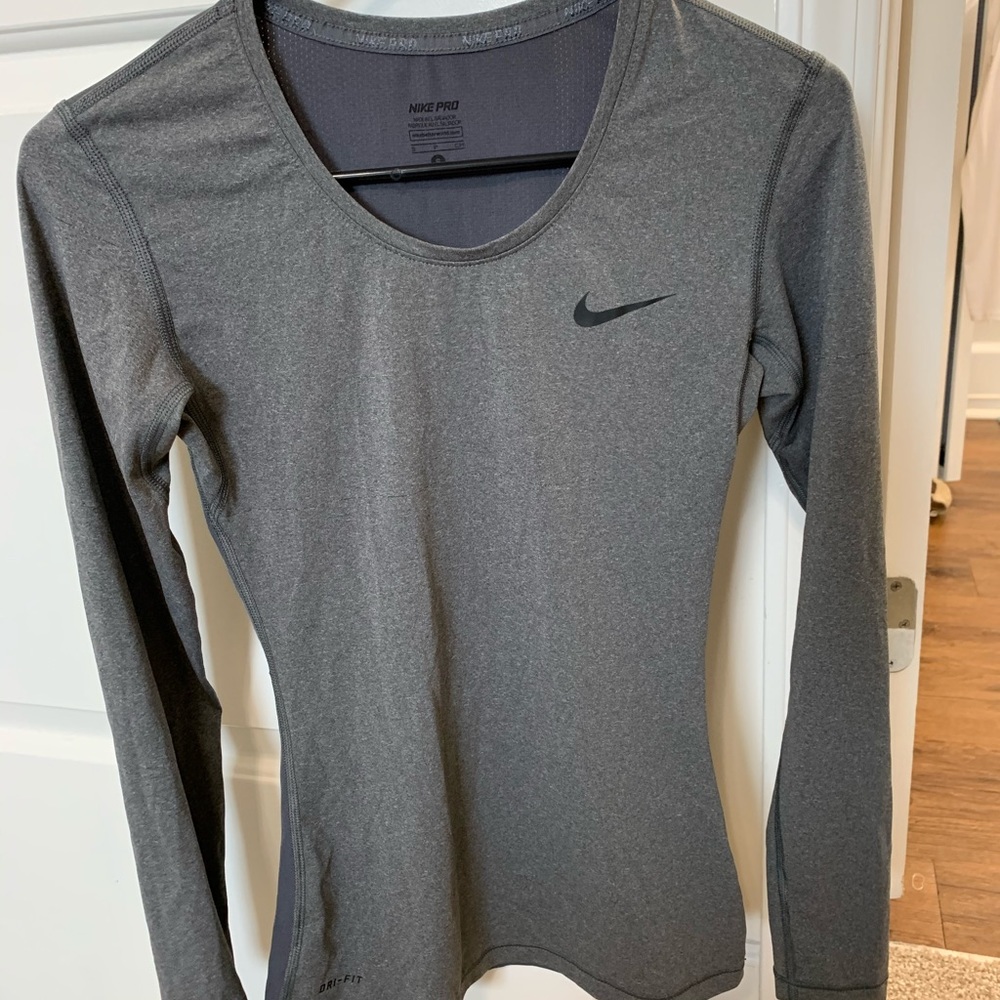 Nike dry fit longsleeve shirt